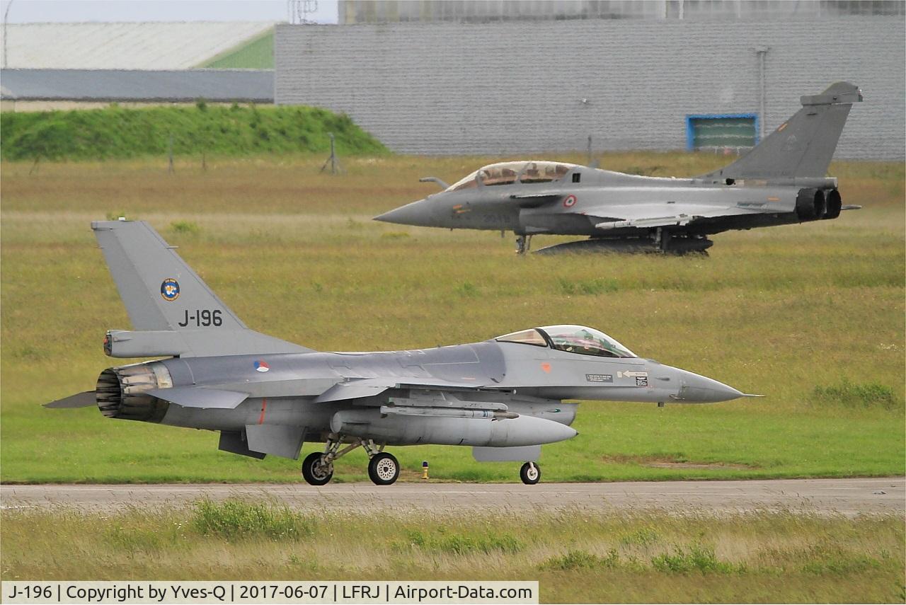 J-196, Fokker F-16AM Fighting Falcon C/N 6D-103, Fokker F-16AM Fighting Falcon, Taxiing to flight line, Landivisiau Naval Air Base (LFRJ) Tiger Meet 2017
