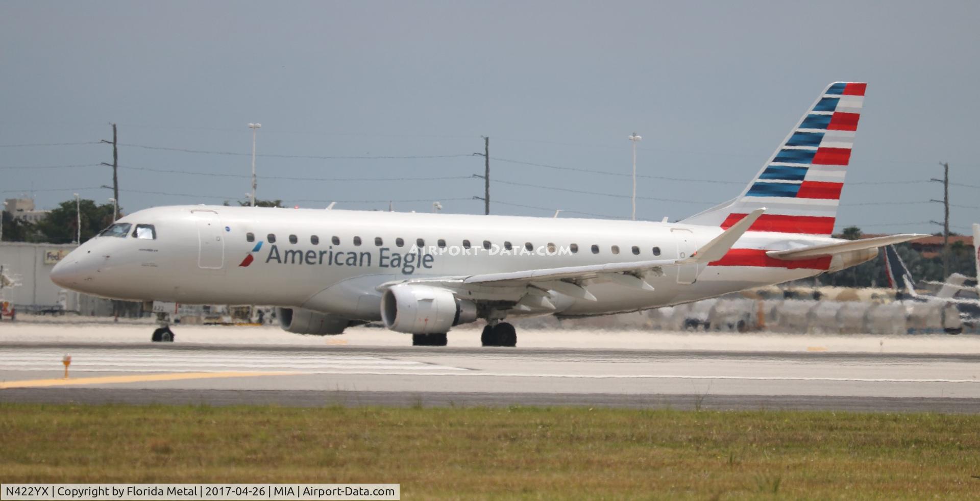 N422YX, 2014 Embraer 175LR (ERJ-170-200LR) C/N 17000387, American Eagle