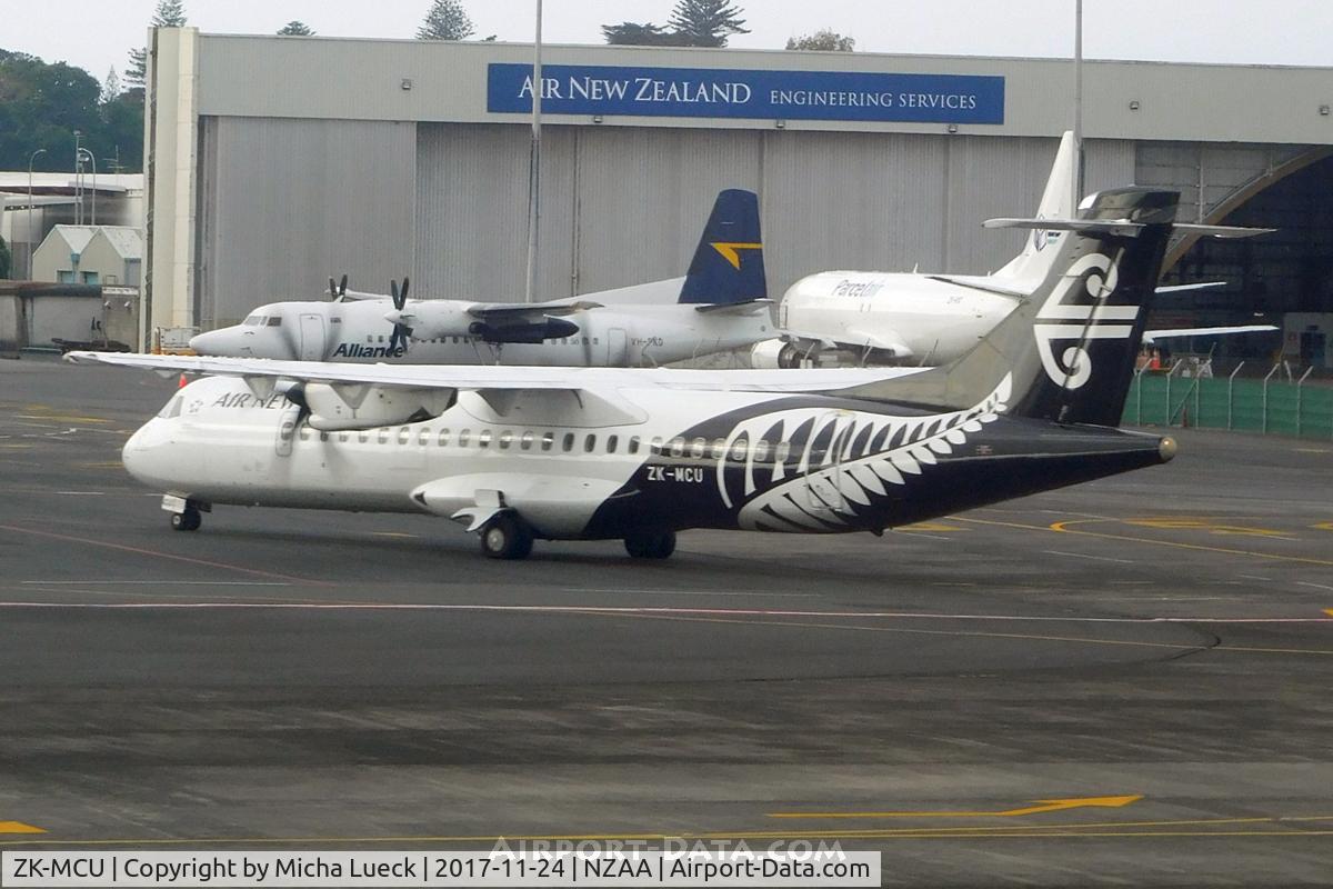 ZK-MCU, 2000 ATR 72-212A C/N 632, At Auckland