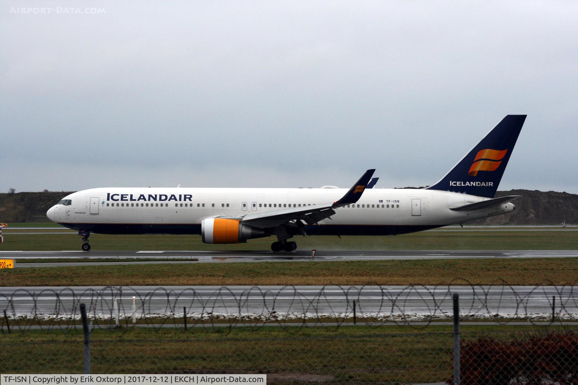 TF-ISN, 2000 Boeing 767-319 C/N 30586, TF-ISN landed rw 04L