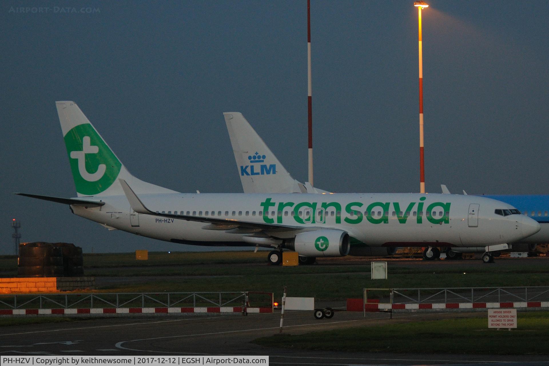 PH-HZV, 2002 Boeing 737-8K2 C/N 30650, Removed from spray shop with later colour scheme.