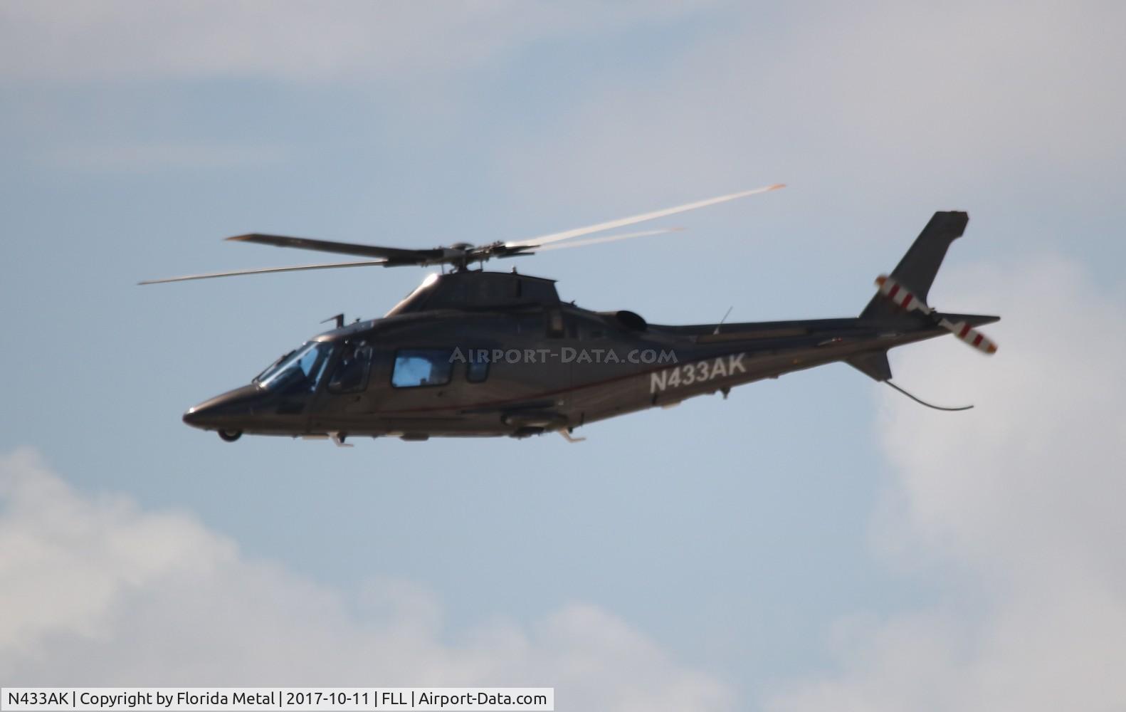 N433AK, Agusta A-109E C/N 11797, A-109E