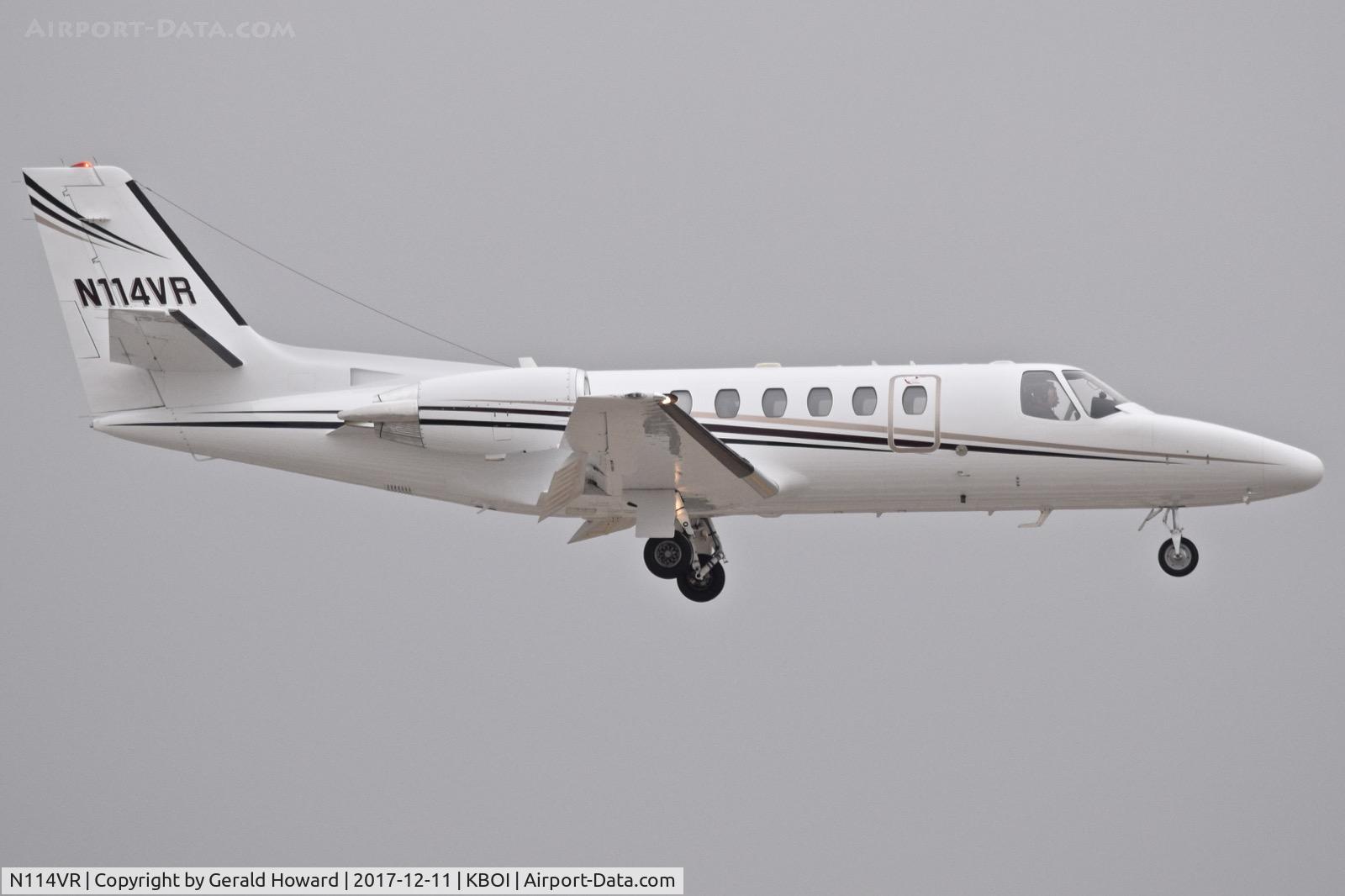 N114VR, 2005 Cessna 550 C/N 550-1114, Landing RWY 10R.