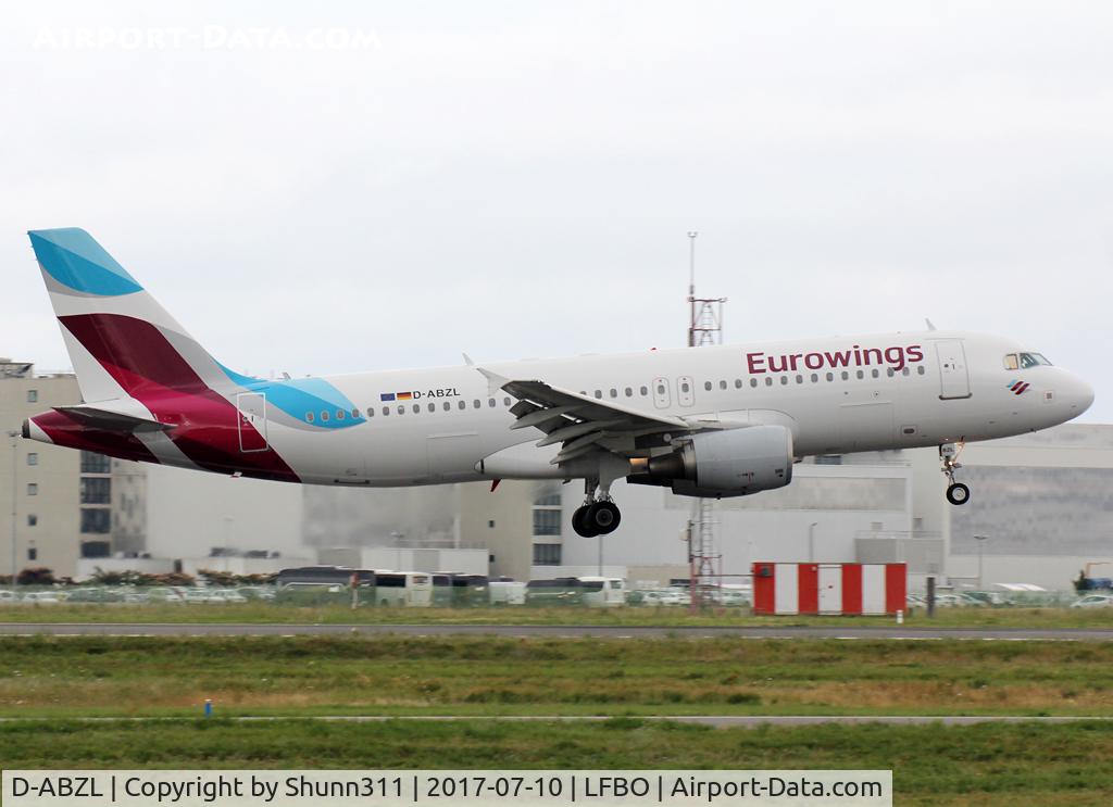 D-ABZL, 2007 Airbus A320-216 C/N 3178, Landing rwy 32R