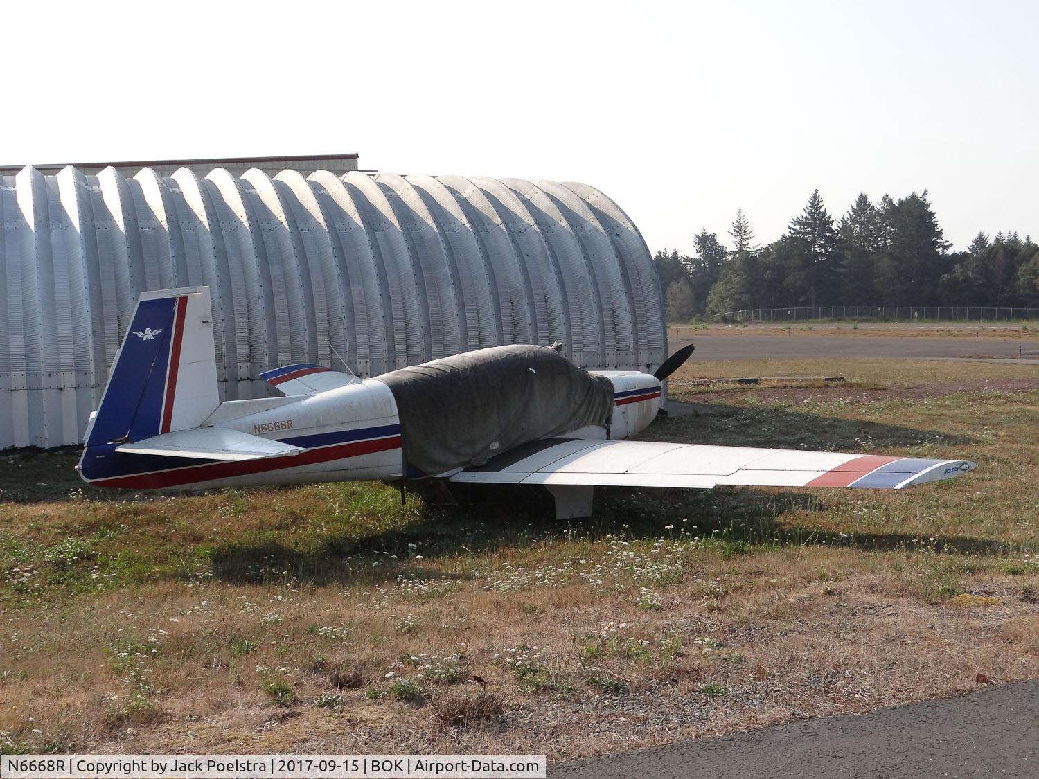 N6668R, 1965 Mooney M20C Ranger C/N 2864, at Brooking airport OR