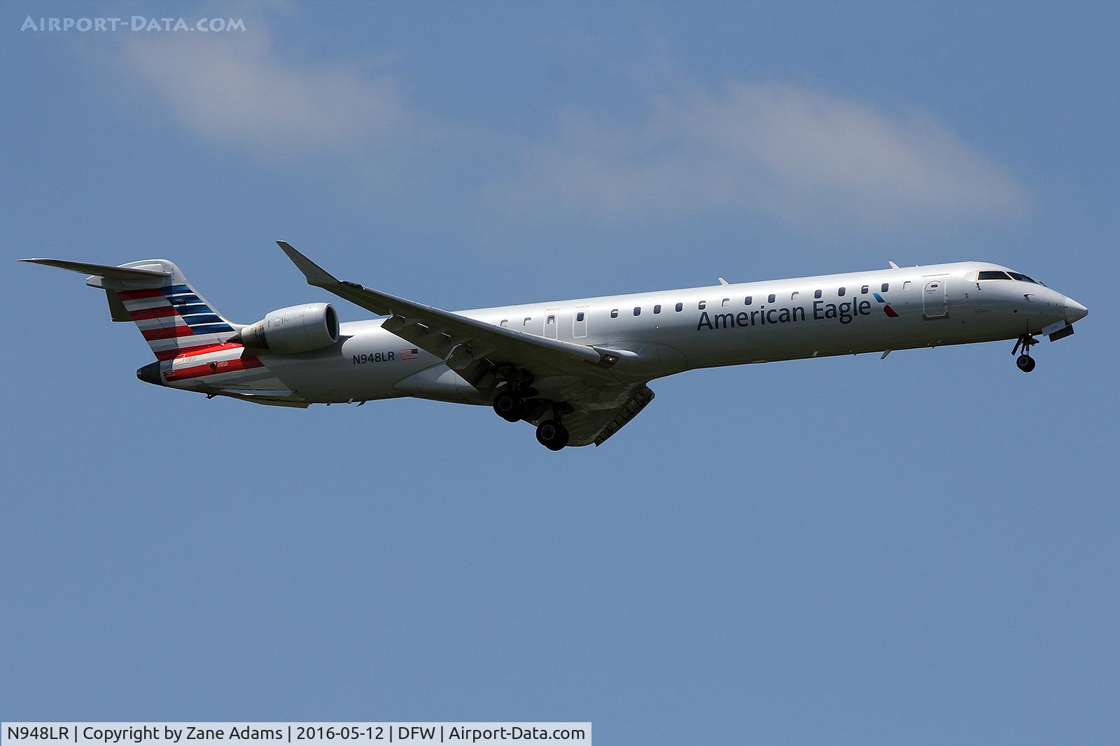 N948LR, 2006 Bombardier CRJ-900 NG (CL-600-2D24) C/N 15118, Arriving at DFW Airport