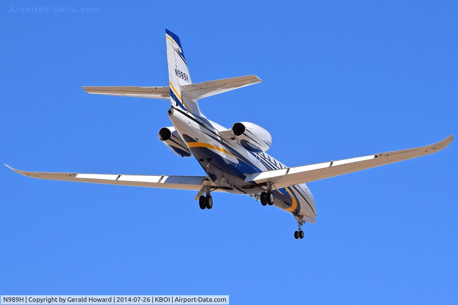 N989H, 2014 Cessna 680 Citation Soveregin C/N 680-0506, Landing RWY 28L.