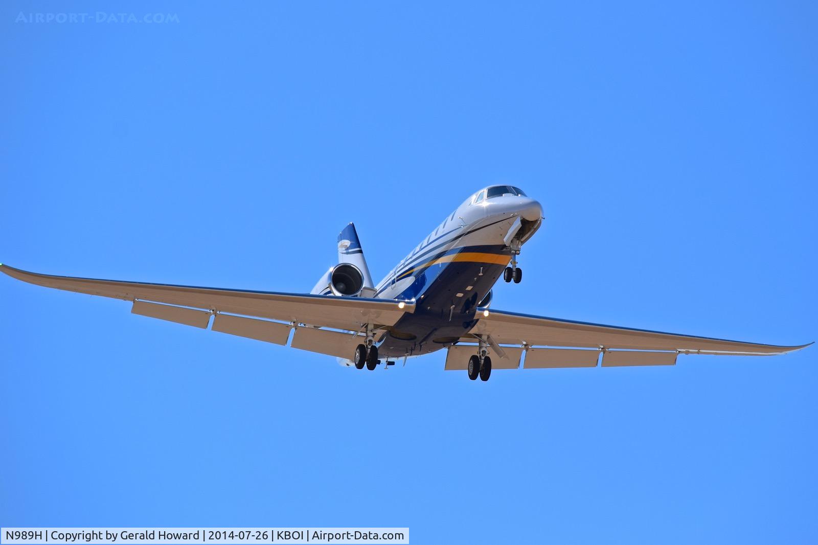 N989H, 2014 Cessna 680 Citation Soveregin C/N 680-0506, Approach to RWY 28L.