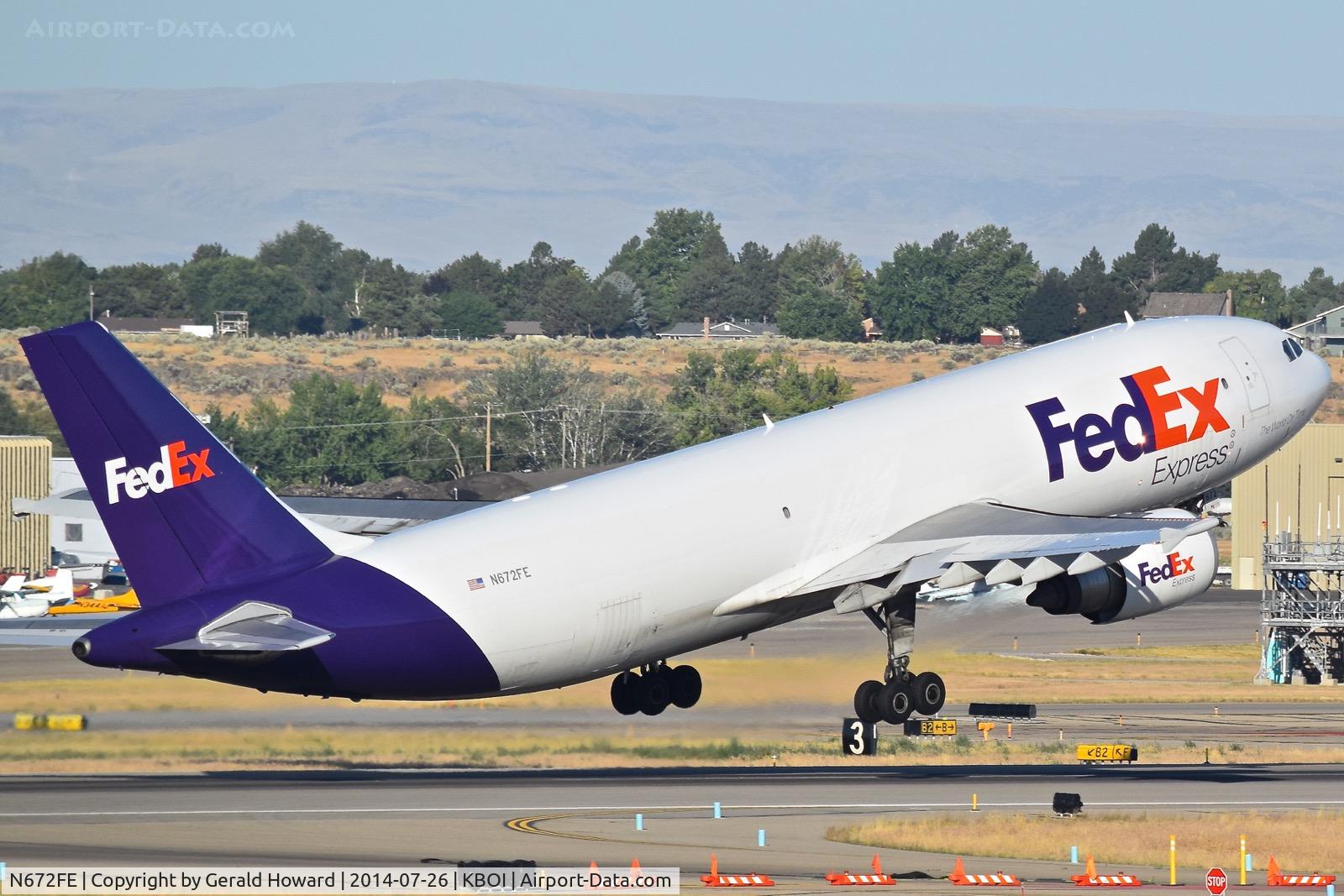 N672FE, 1997 Airbus A300F4-605R C/N 779, Take off from RWY 28L.