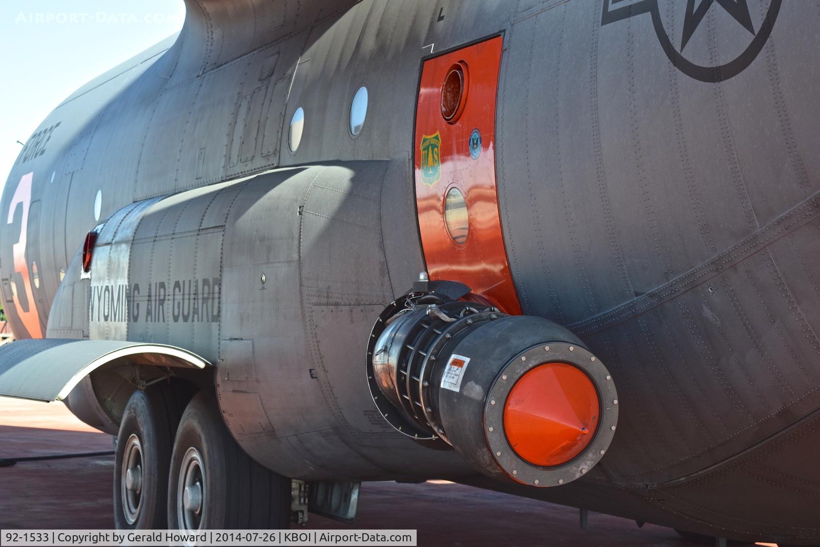 92-1533, 1992 Lockheed C-130H Hercules C/N 382-5322, MAFFS discharge nozzle on C-130h from the 153rd Airlift Wing, WY ANG.