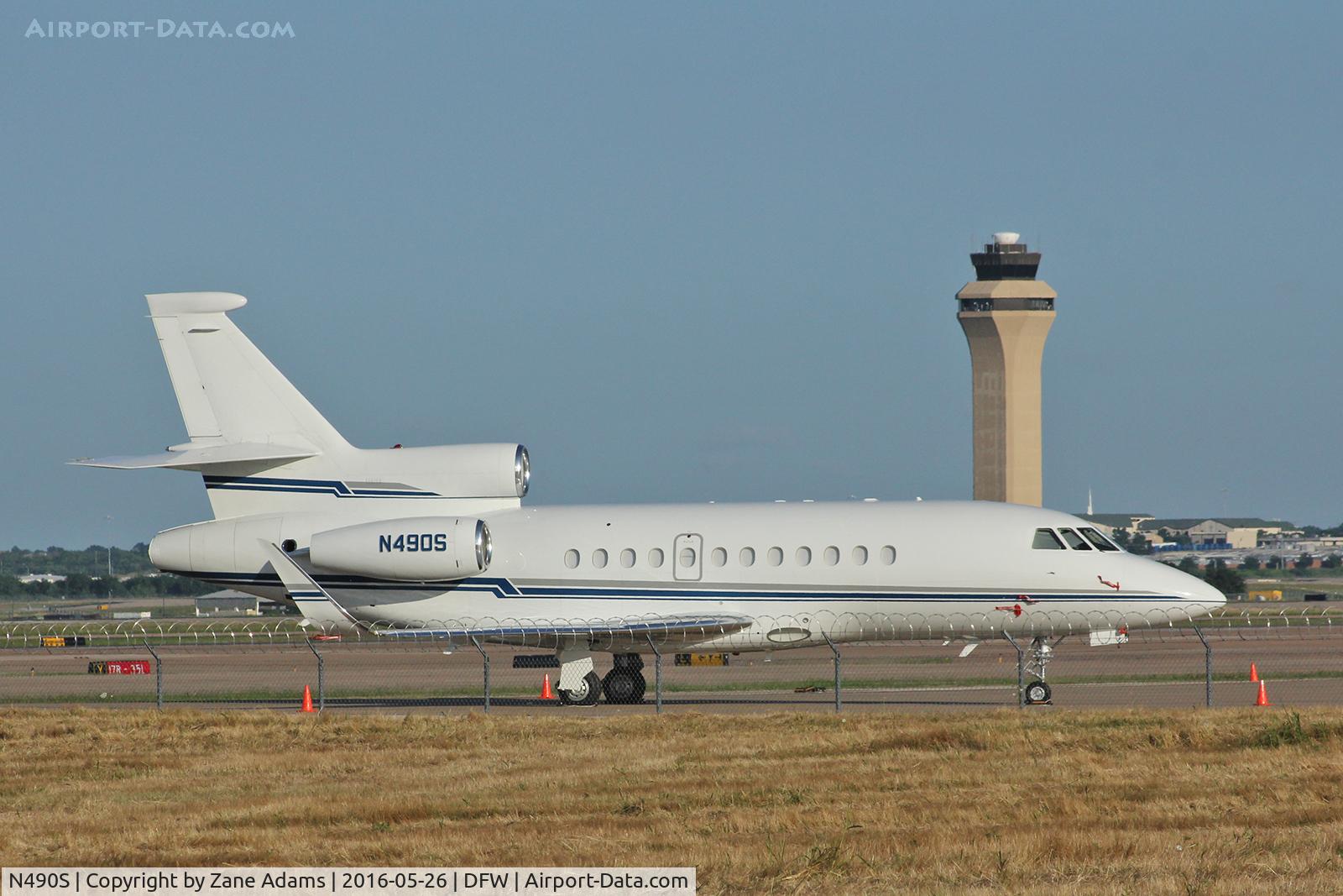 N490S, 1998 Dassault Falcon 900EX C/N 29, At DFW Airport