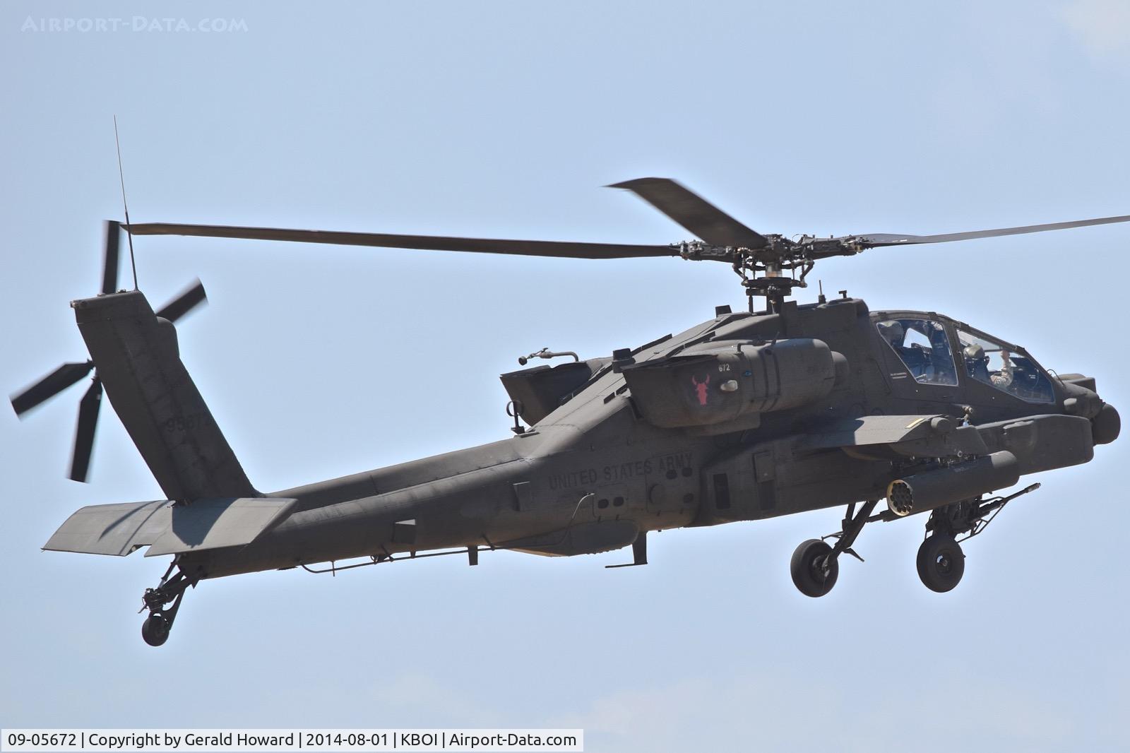 09-05672, 2009 Boeing AH-64D Longbow Apache C/N PVD672, Landing at BOI. 1-183rd AVN BN, Idaho Army National Guard. Transferred back to regular Army in 2016.