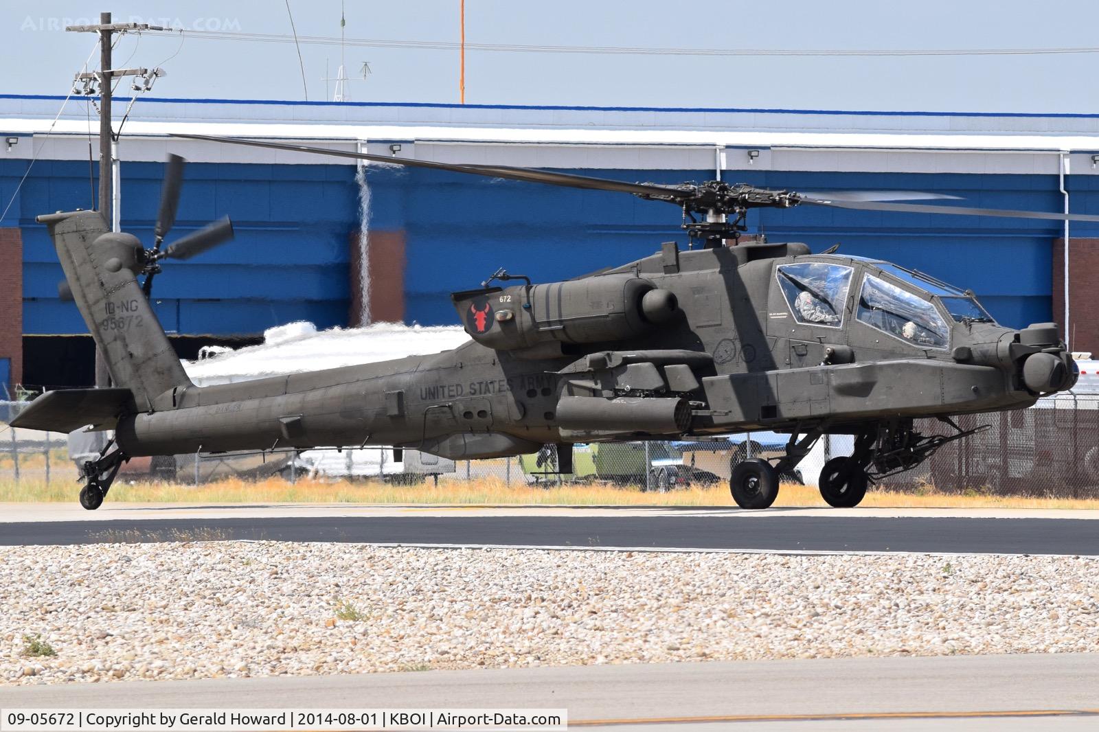 09-05672, 2009 Boeing AH-64D Longbow Apache C/N PVD672, Taxiing from Army Guard ramp.  1-183rd AVN BN, Idaho Army National Guard. Transferred back to regular Army in 2016.