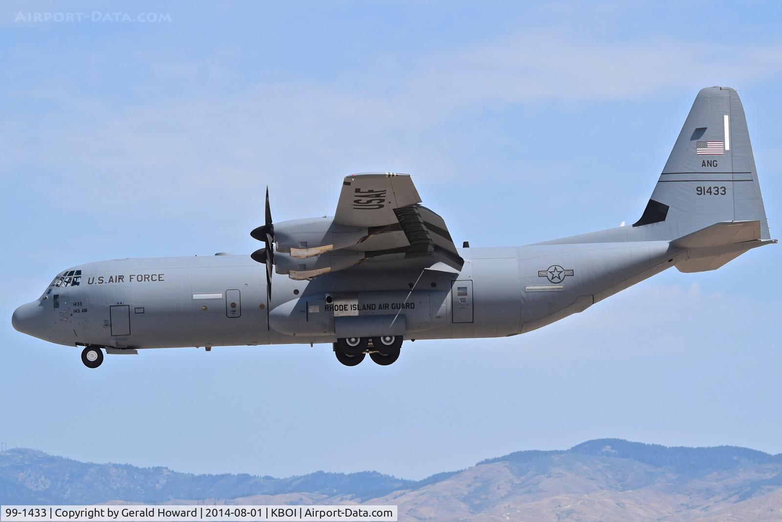 99-1433, 1999 Lockheed Martin C-130J-30 Super Hercules C/N 382-5519, Landing RWY 28L.  143rd AW, Rhode Island ANG.