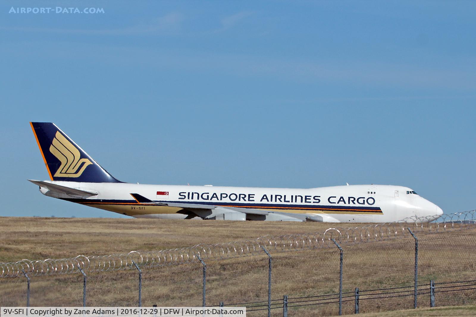 9V-SFI, 2000 Boeing 747-412F/SCD C/N 28027, At DFW Airport