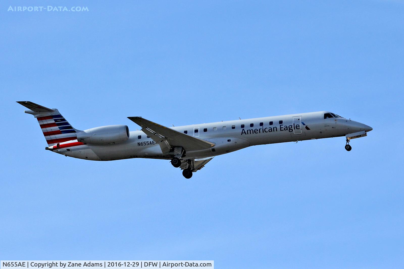 N655AE, 2001 Embraer ERJ-145LR (EMB-145LR) C/N 145452, Arriving at DFW Airport