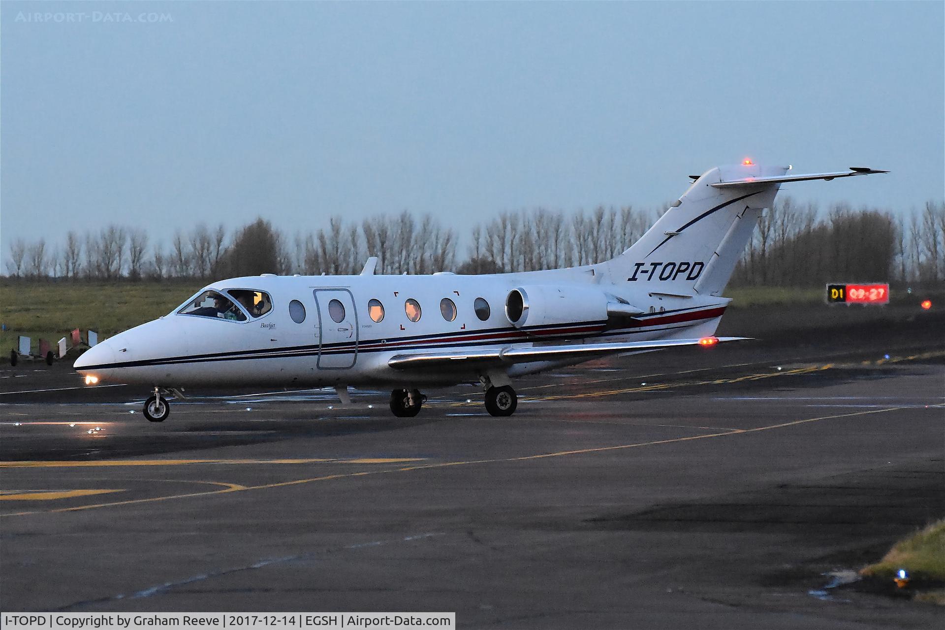 I-TOPD, 1997 Beech 400A Beechjet C/N RK-163, Just landed in twilight.