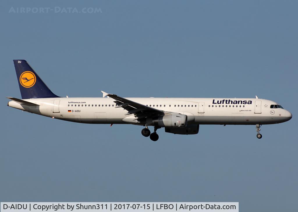 D-AIDU, 2012 Airbus A321-231 C/N 5186, Landing rwy 32L