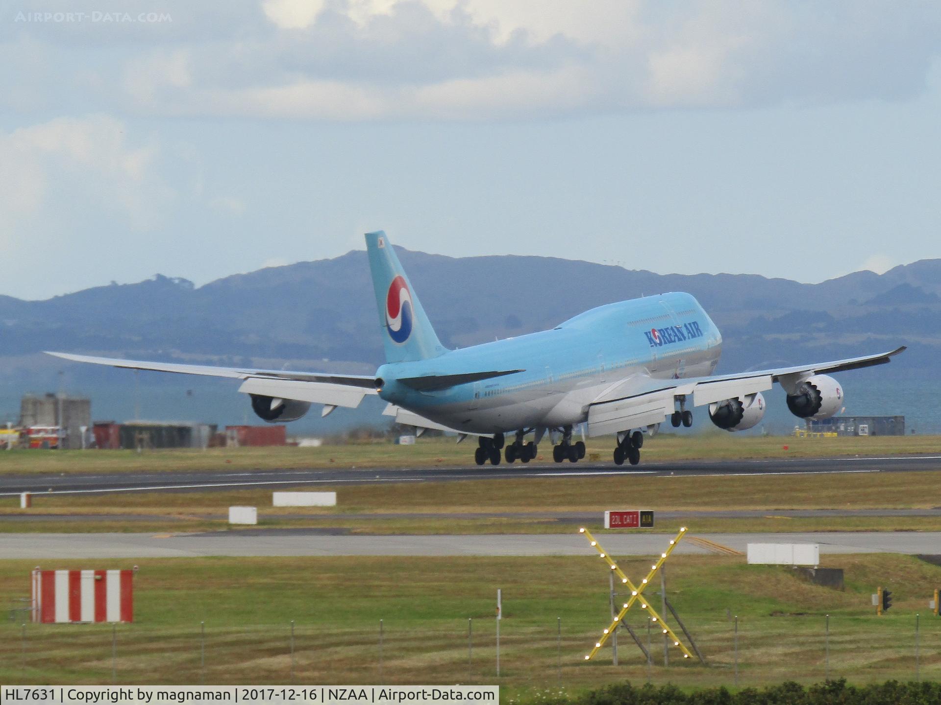 HL7631, 2015 Boeing 747-8B5 C/N 40906, touchdown!