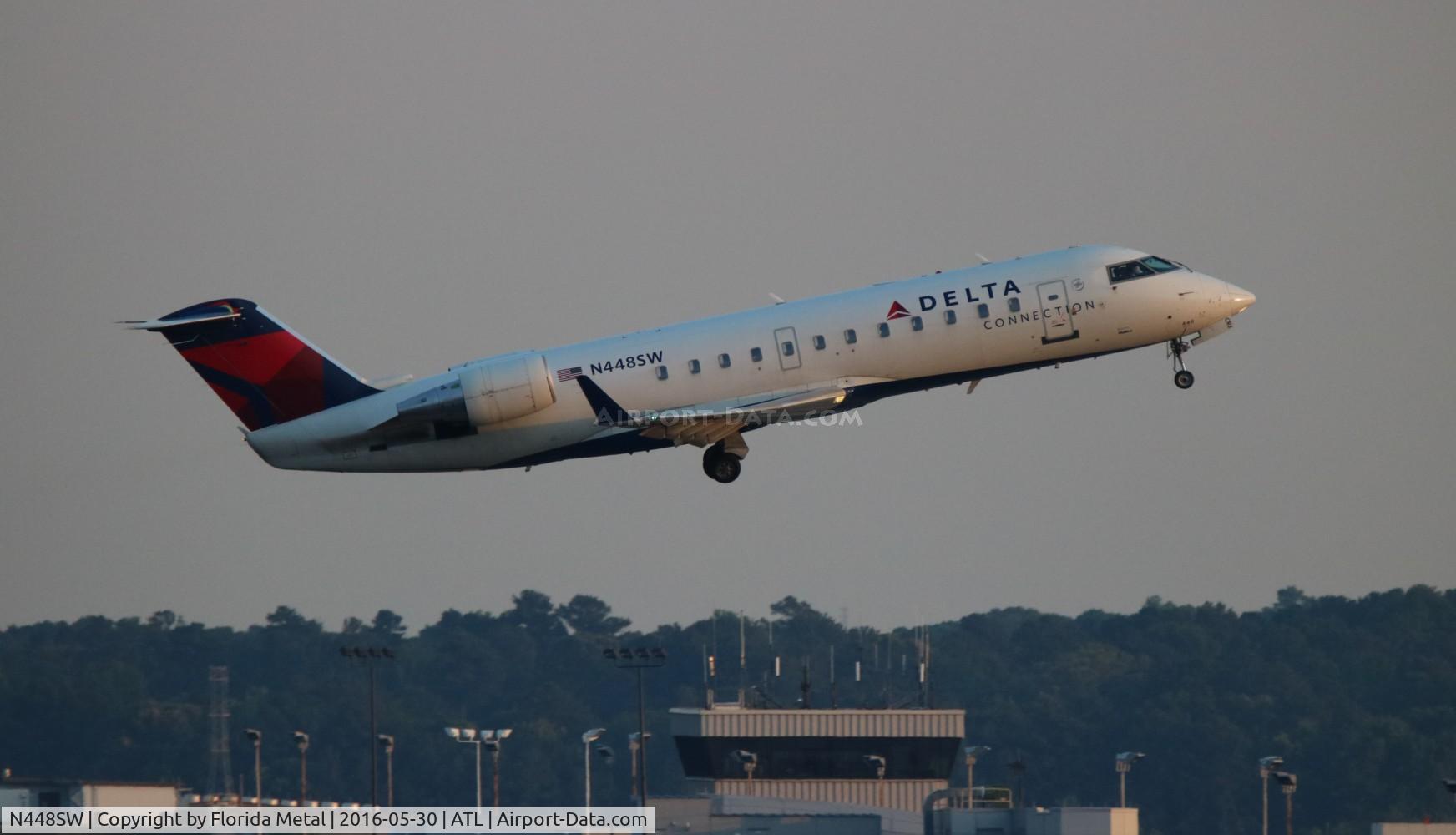 N448SW, 2002 Bombardier CRJ-200LR (CL-600-2B19) C/N 7678, Delta Connection