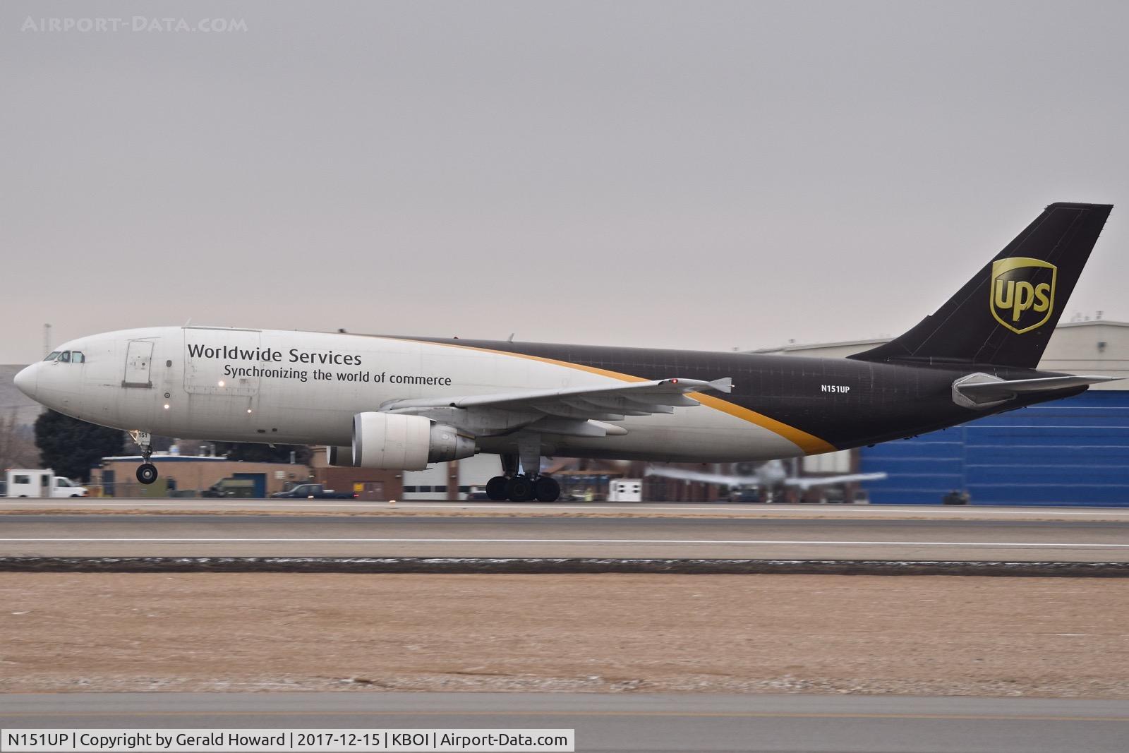 N151UP, 2003 Airbus A300F4-622R C/N 834, Take off roll on RWY 10R.