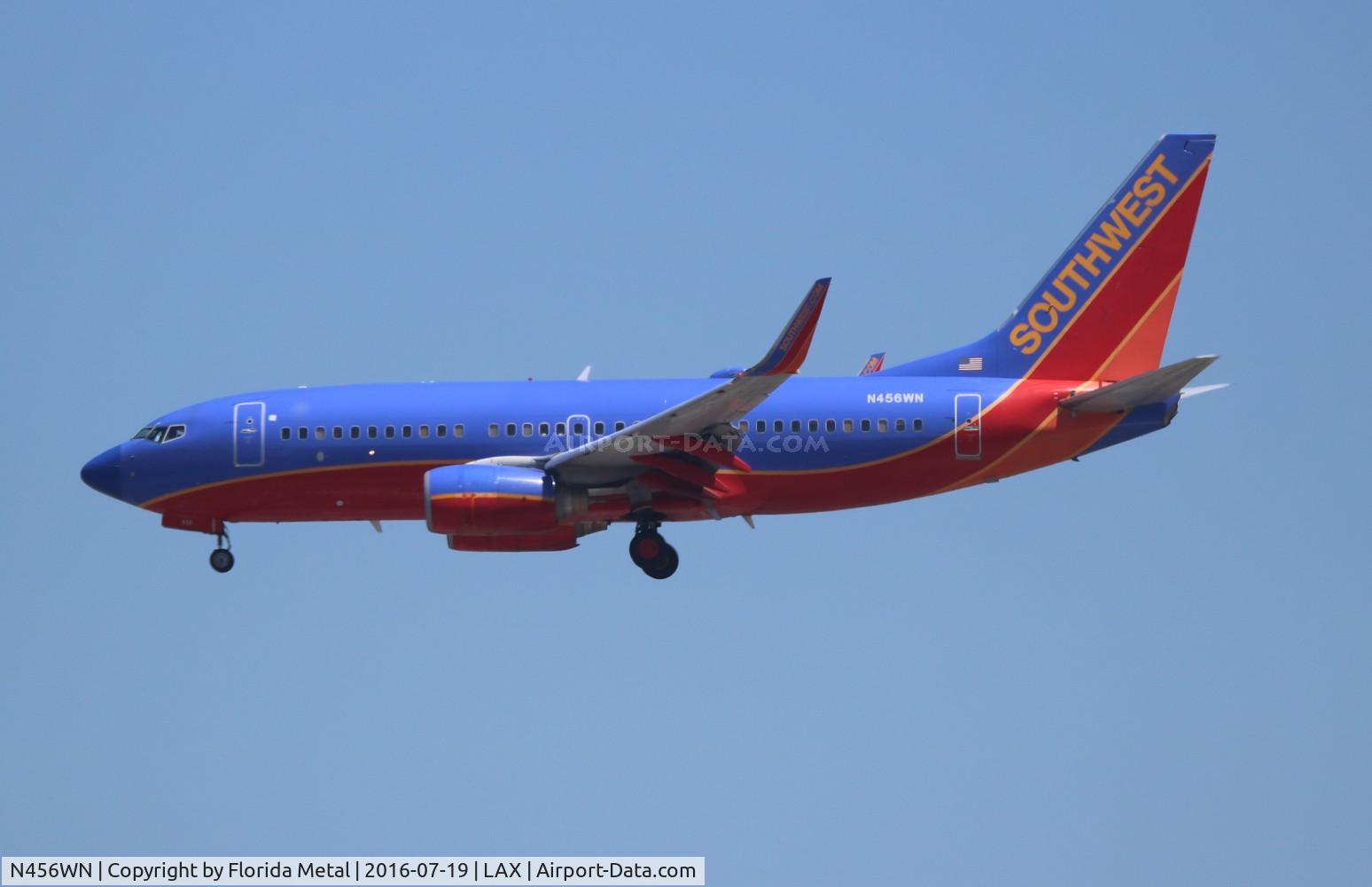 N456WN, 2004 Boeing 737-7H4 C/N 32463, Southwest