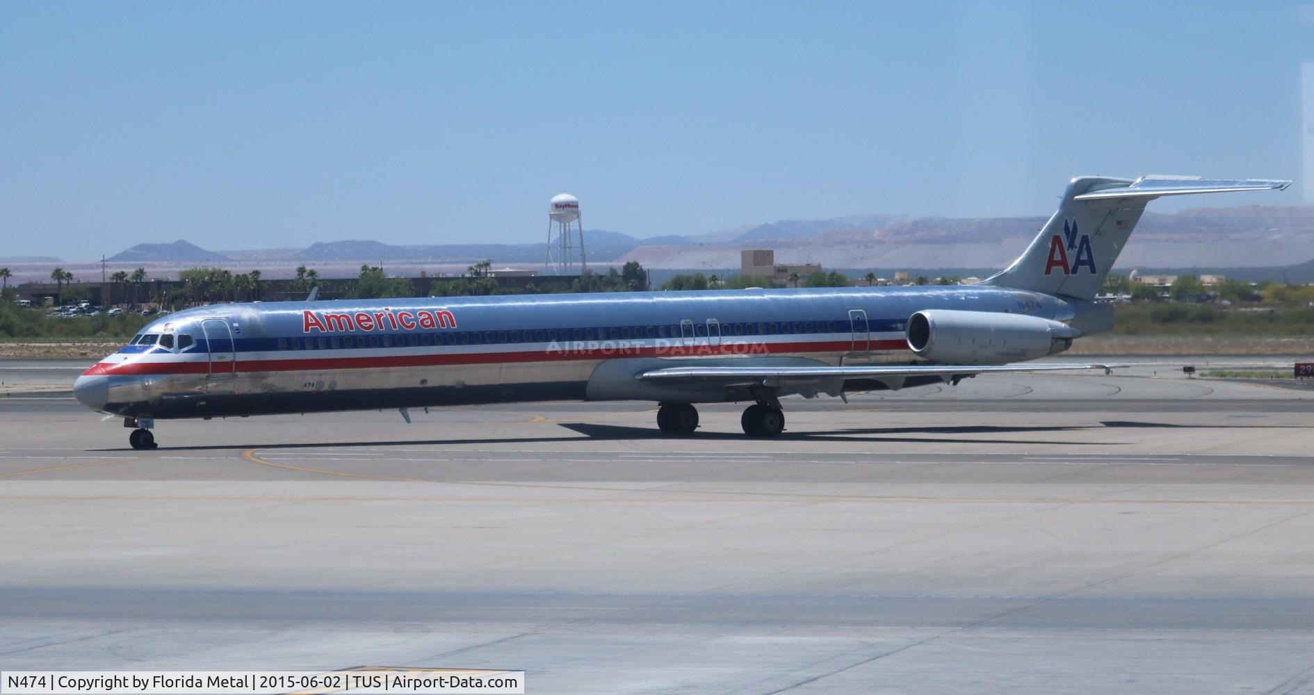 N474, 1988 McDonnell Douglas MD-82 (DC-9-82) C/N 49649, American MD-82