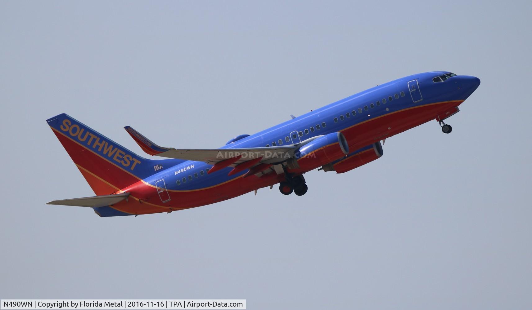 N490WN, 2004 Boeing 737-7H4 C/N 32476, Southwest