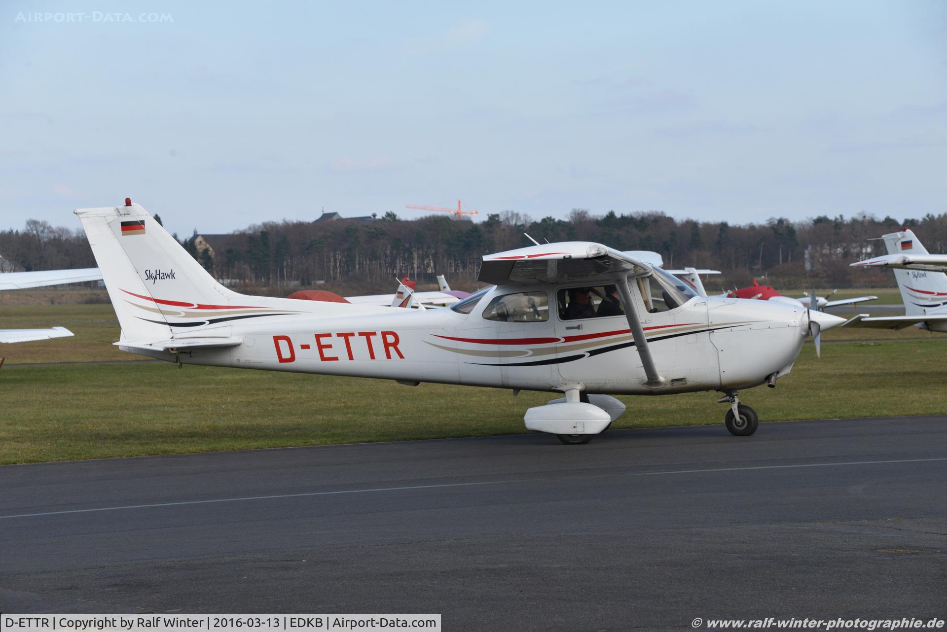 D-ETTR, 2004 Cessna 172R C/N 172-81221, Cessna 172R Skyhawk 2 - Private - 17281221 - D-ETTR 13.03.2016 - EDKB