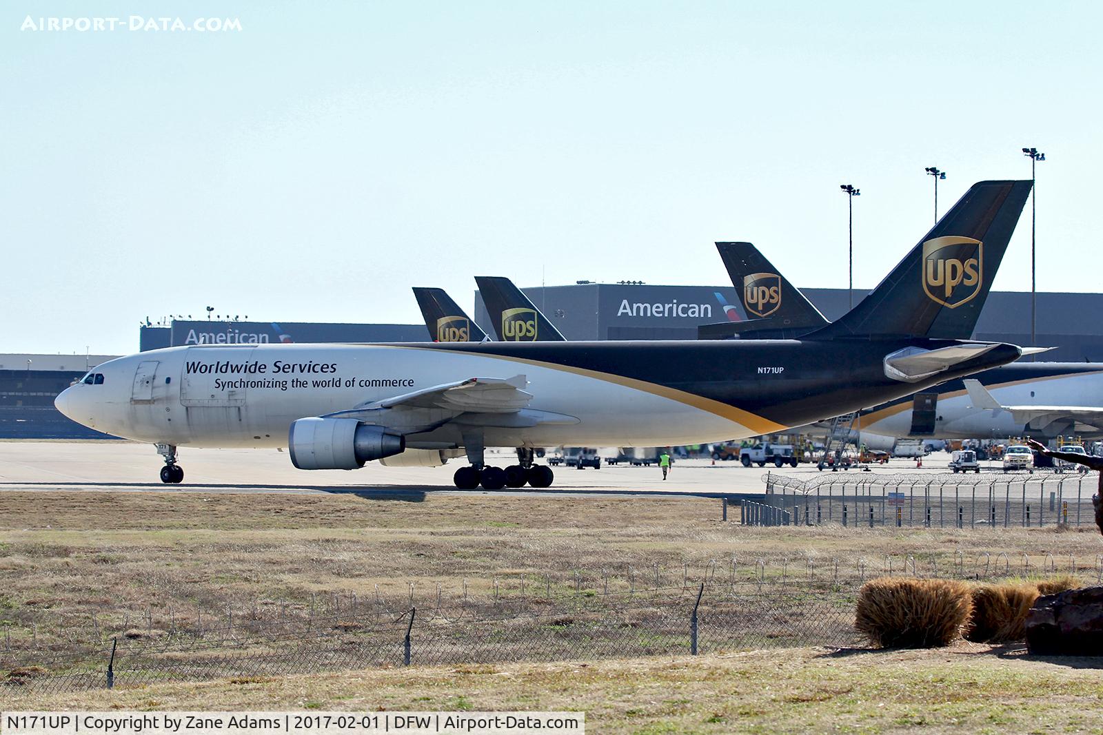 N171UP, 2006 Airbus A300F4-622R C/N 0866, On the UPS ramp at DFW Airport