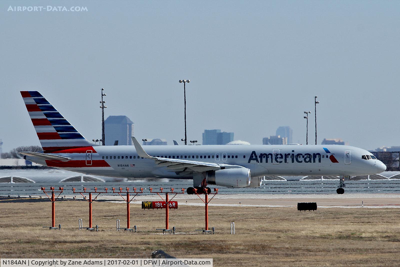 N184AN, 1999 Boeing 757-223 C/N 29594, Arriving at DFW Airport