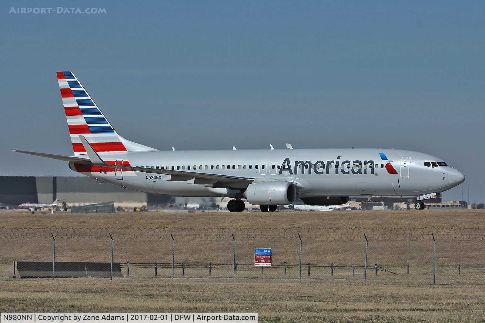N980NN, 2015 Boeing 737-823 C/N 31229, Arriving at DFW Airport