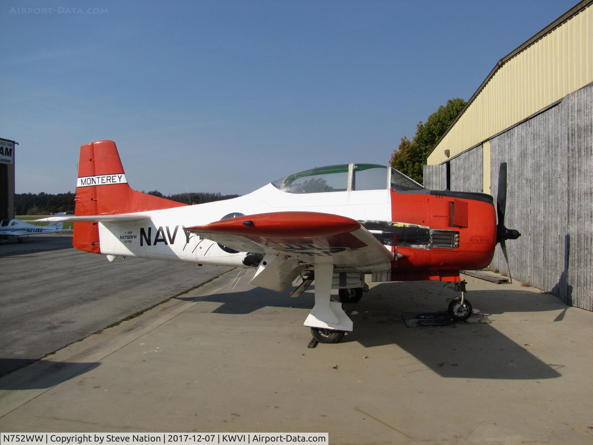 N752WW, 1954 North American T-28B Trojan C/N 200-115, Locally-based North American T-28A BuAer 137752 painted in NAF Monterey, CA colors @ Watsonville Municipal Airport, CA