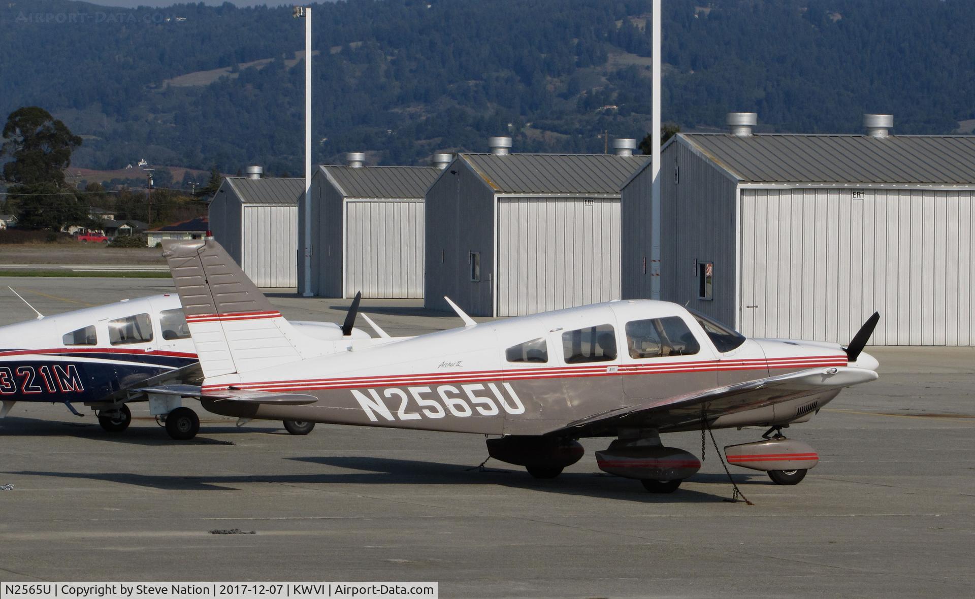 N2565U, 1979 Piper PA-28-181 C/N 28-8090058, Vintage Flyers (Napa, CA) 1979 Piper PA-28-181 visiting @ Watsonville Municipal Airport, CA
