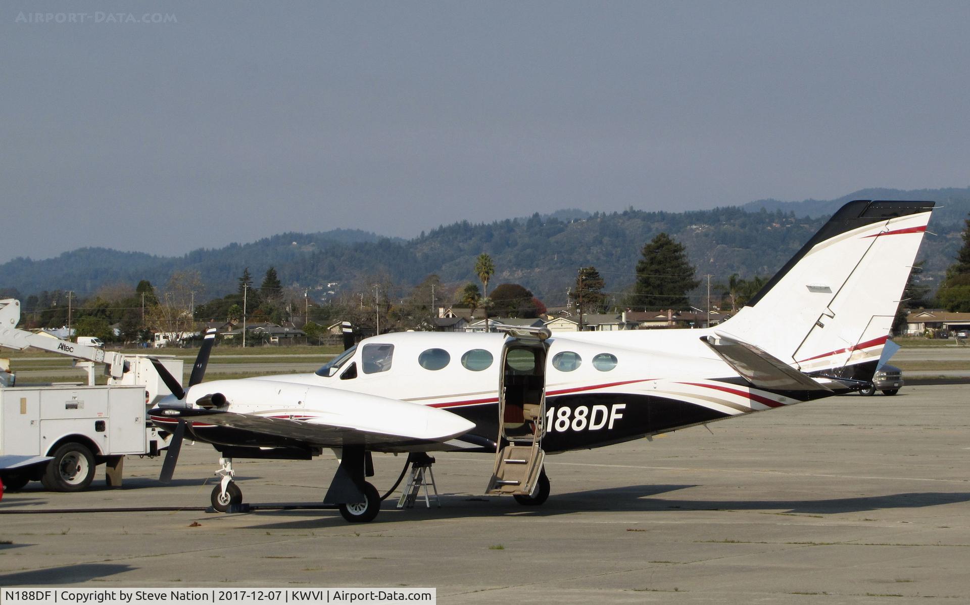 N188DF, 1984 Cessna 425 Conquest I C/N 425-0188, San Bernardino County-based 1984 Cessna 425 Conquest in new colors visiting @ Watsonville Municipal Airport, CA