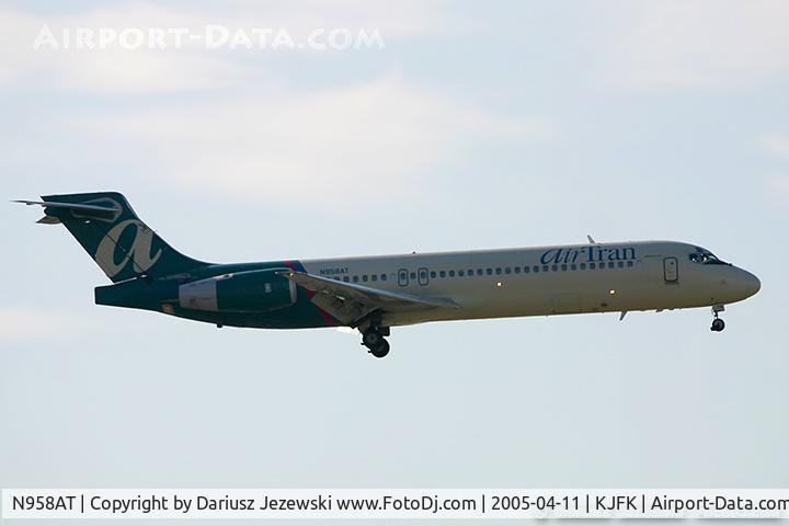 N958AT, 2001 Boeing 717-200 C/N 55020, Boeing 717-2BD - AirTran  C/N 55020, N958AT