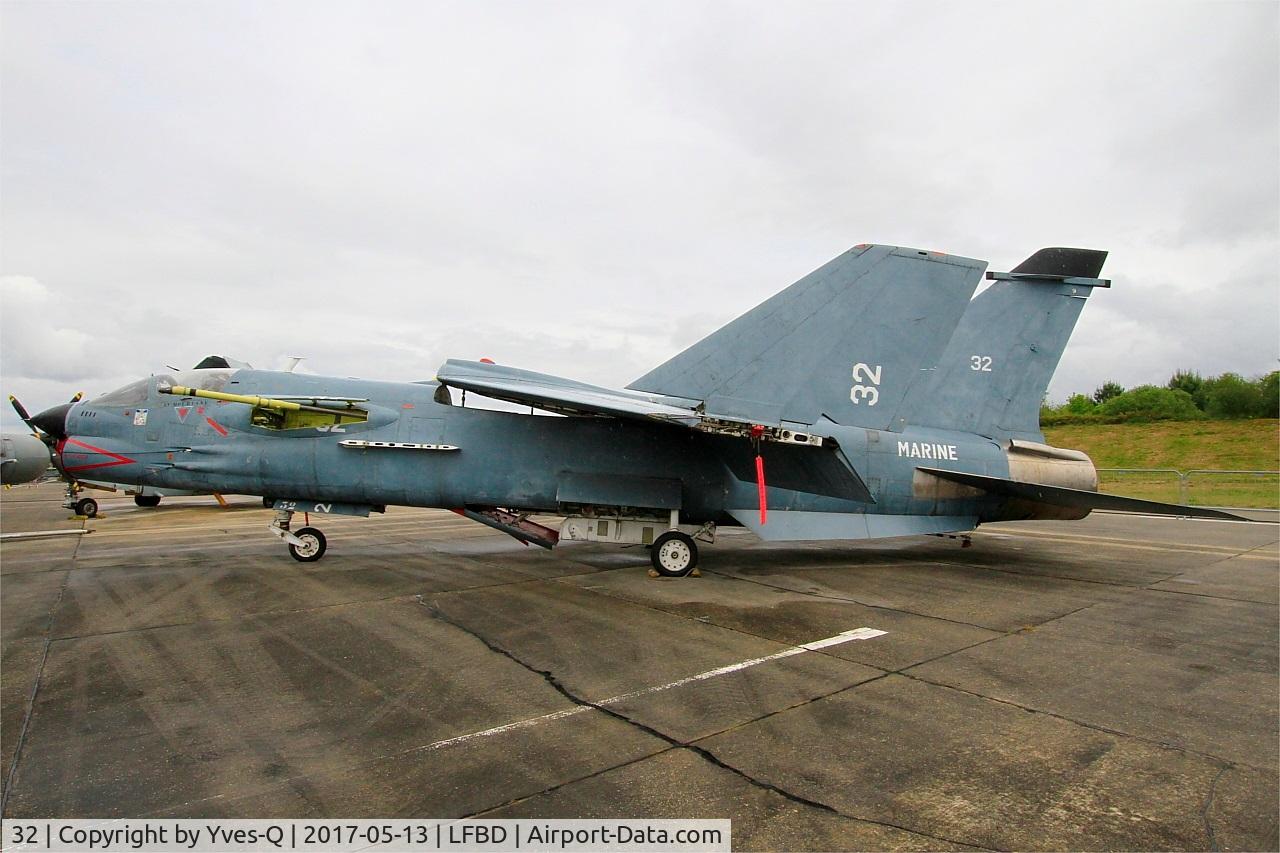32, Vought F-8E(FN) Crusader C/N 1249, Vought F-8E(FN) Crusader, Preserved at C.A.E.A museum, Bordeaux-Merignac Air base 106 (LFBD-BOD)