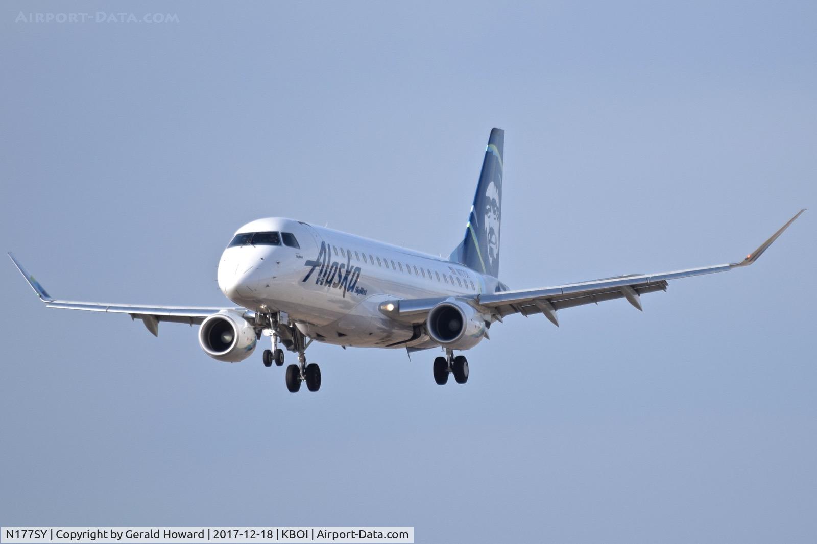 N177SY, 2016 Embraer 175LR (ERJ-170-200LR) C/N 17000535, On approach to RWY 10L.