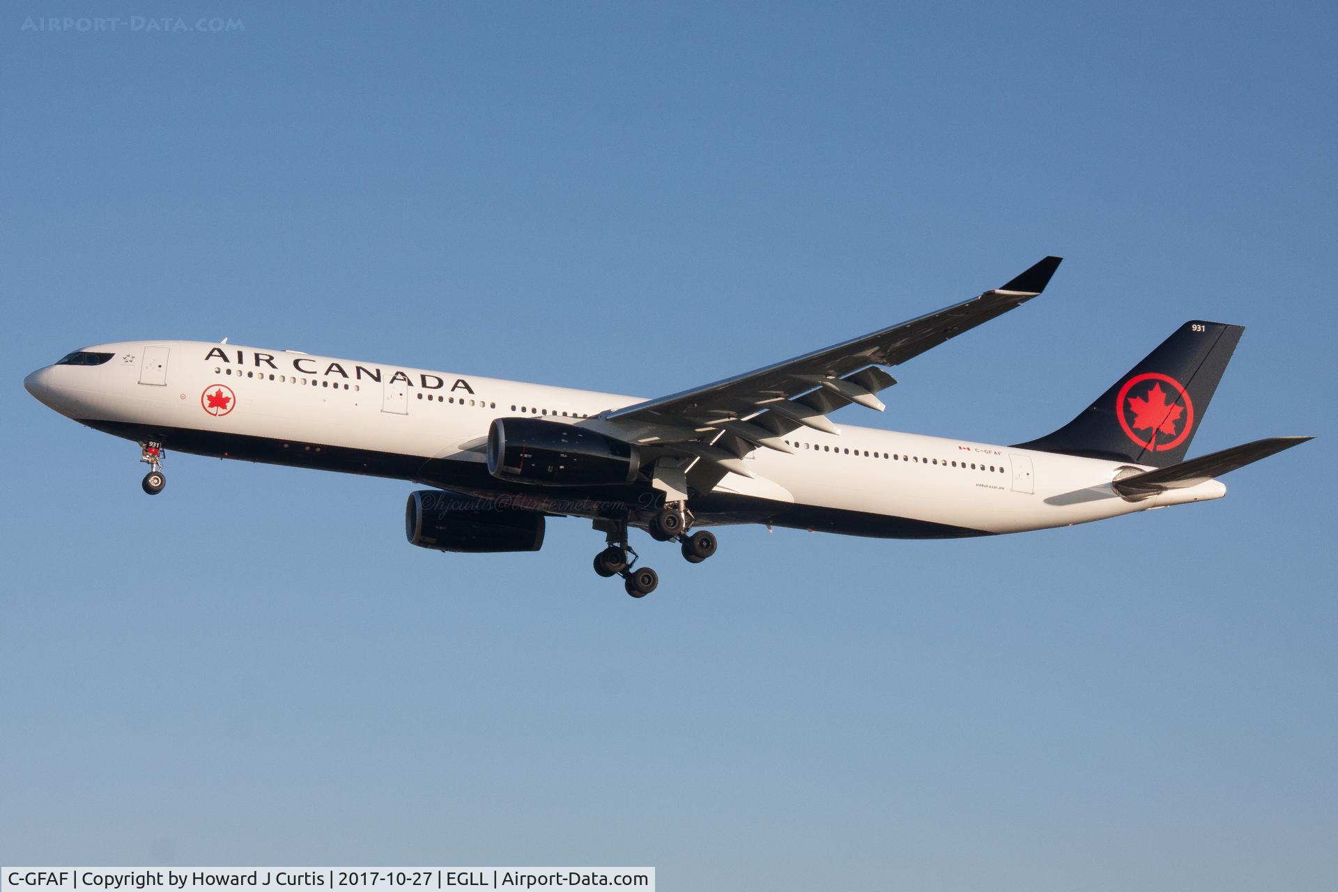 C-GFAF, 1999 Airbus A330-343 C/N 0277, New colours; on finals.