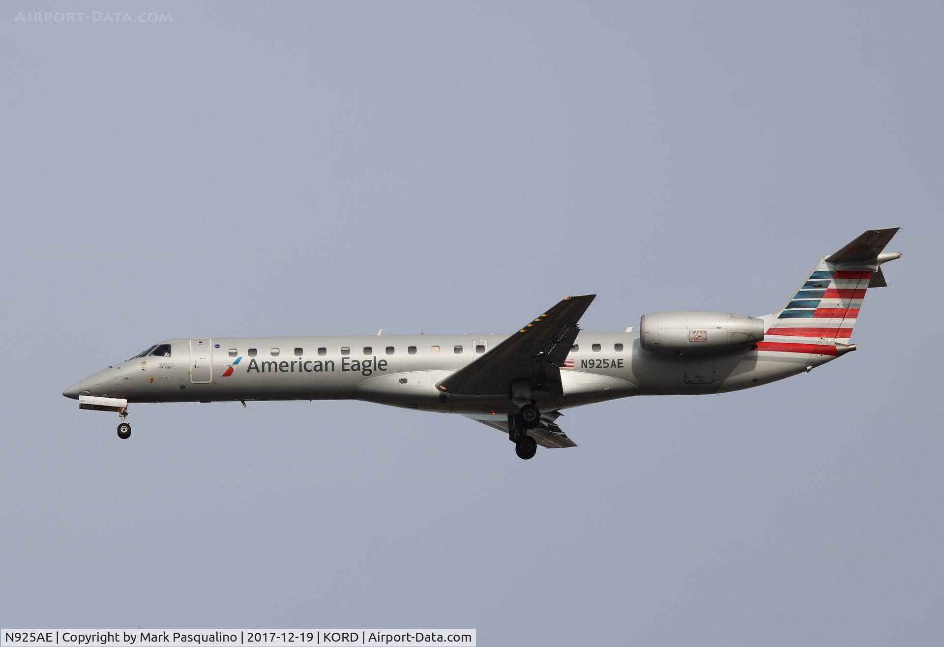N925AE, 2005 Embraer ERJ-145LR (EMB-145LR) C/N 14500908, EMB-145LR