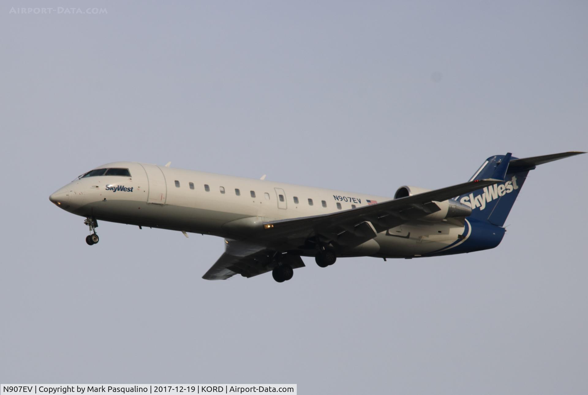N907EV, 2002 Bombardier CRJ-200ER (CL-600-2B19) C/N 7648, CL-600-2B19