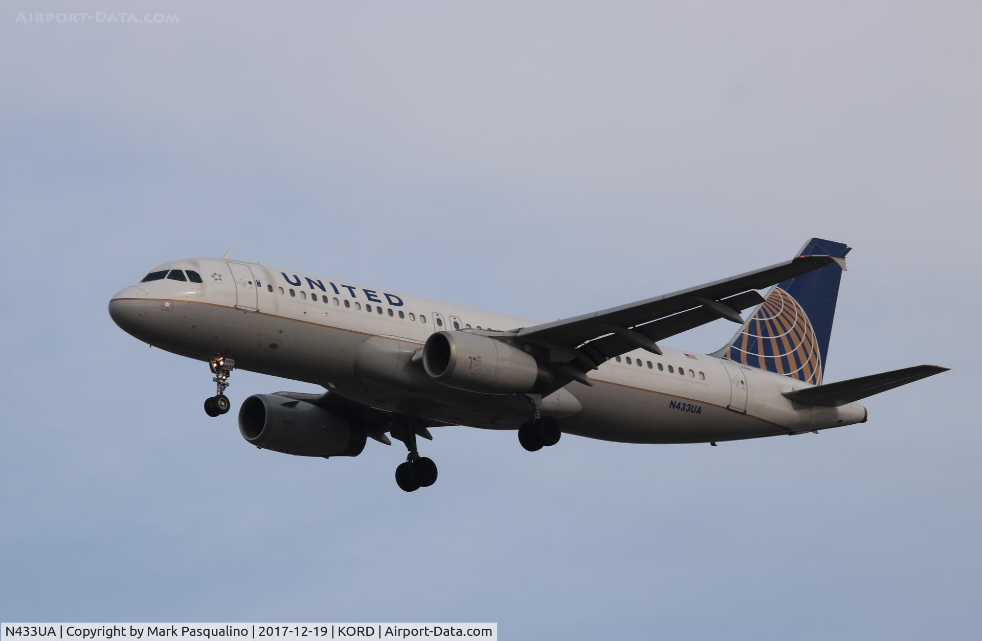 N433UA, 1996 Airbus A320-232 C/N 589, Airbus A320