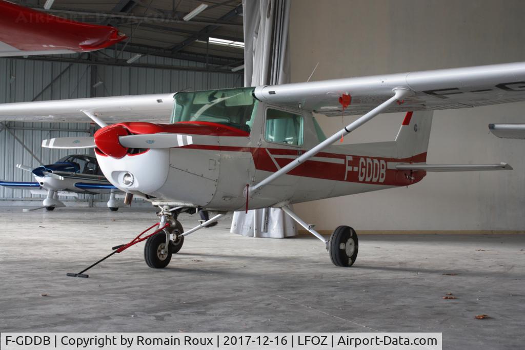 F-GDDB, Reims F152 C/N 1859, Parked