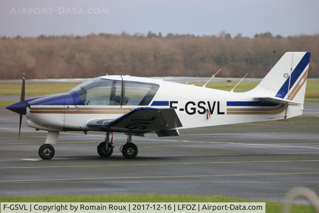 F-GSVL, Robin DR-400-120 Dauphin 2+2 C/N 2379, Parked