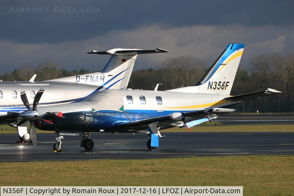 N356F, 2001 Socata TBM-700 C/N 207, Parked