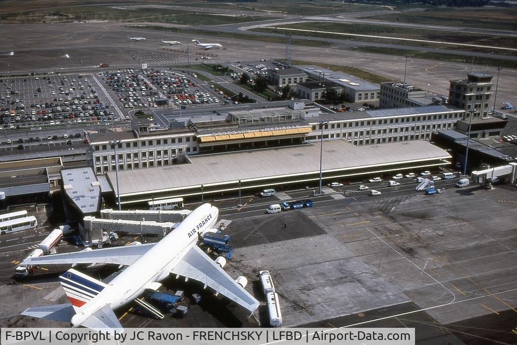 F-BPVL, 1973 Boeing 747-128 C/N 20798, LFBD hall A in the 80/90s