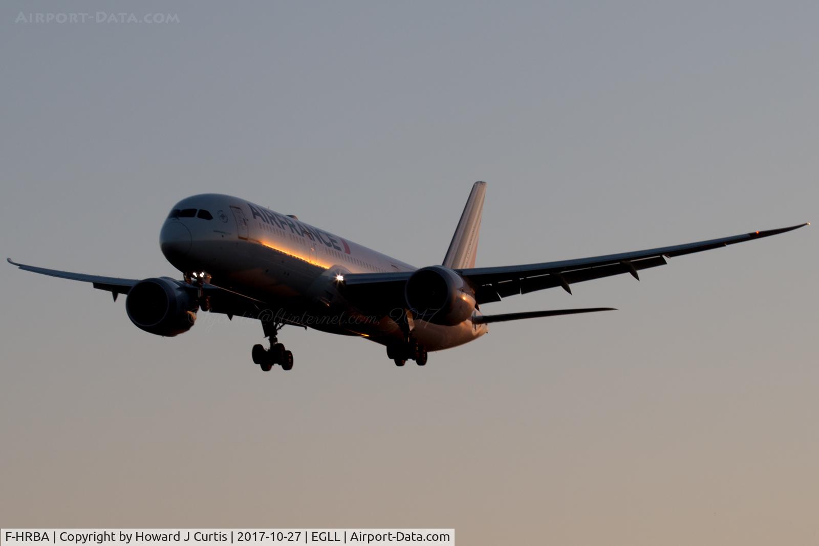F-HRBA, 2016 Boeing 787-9 Dreamliner C/N 38769, On approach at dawn