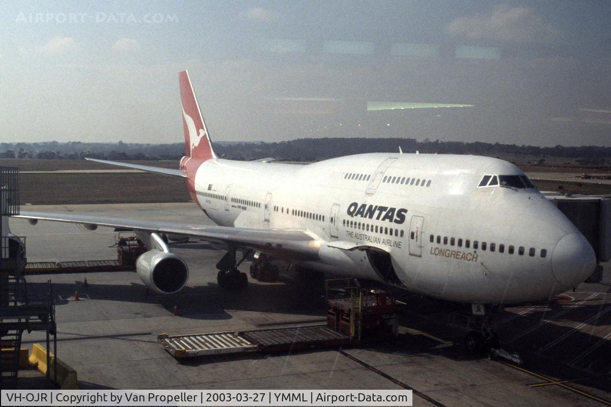 VH-OJR, 1992 Boeing 747-438 C/N 25547, Qantas Boeing 747-438 at the gate at Melbourne Tullamarine airport, Victoria, Australia, 2003