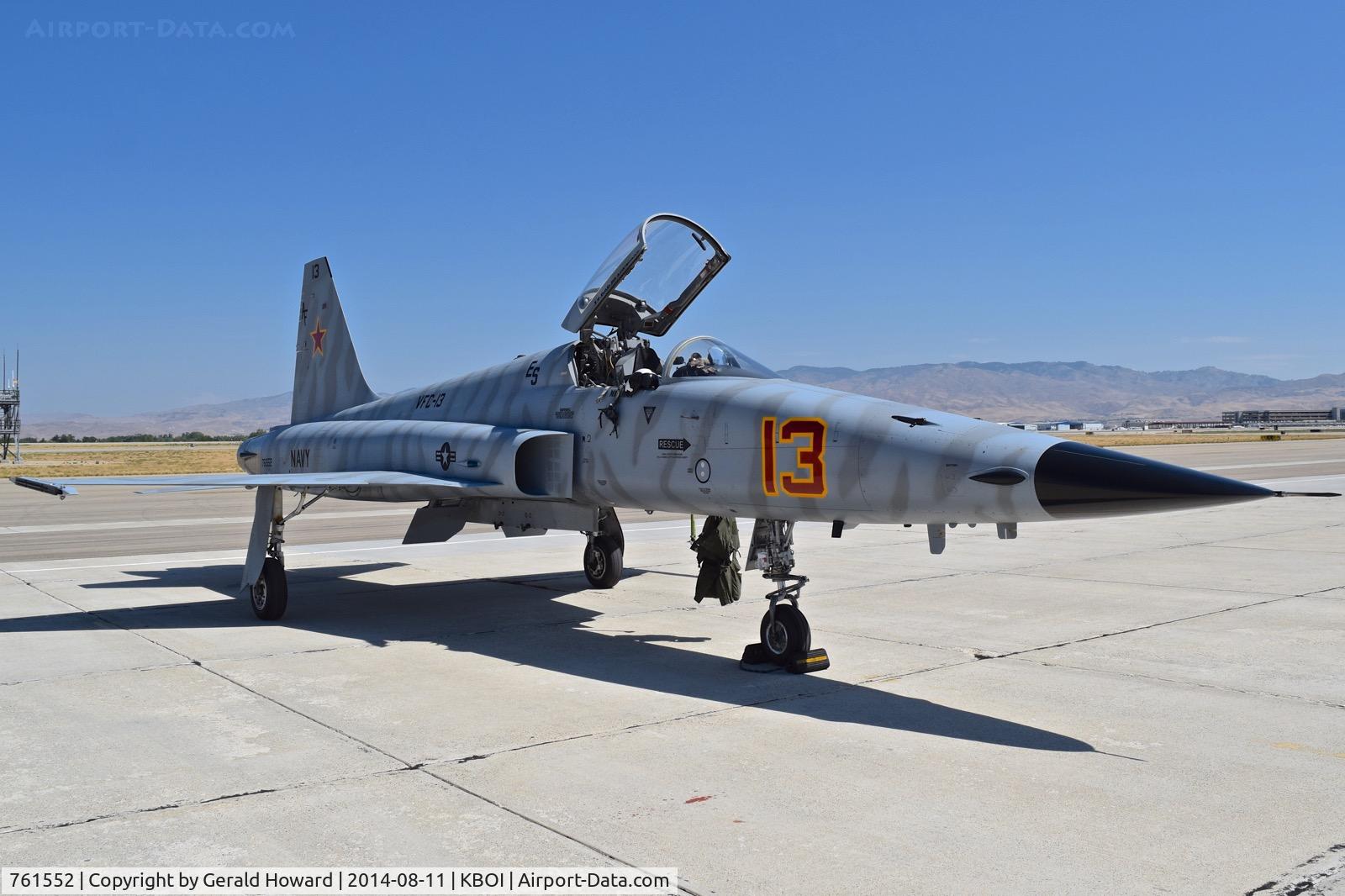 761552, Northrop F-5N Tiger II C/N L.1027, Parked on the south GA ramp.  VFC-13  “Saints”  NAS Fallon, NV.