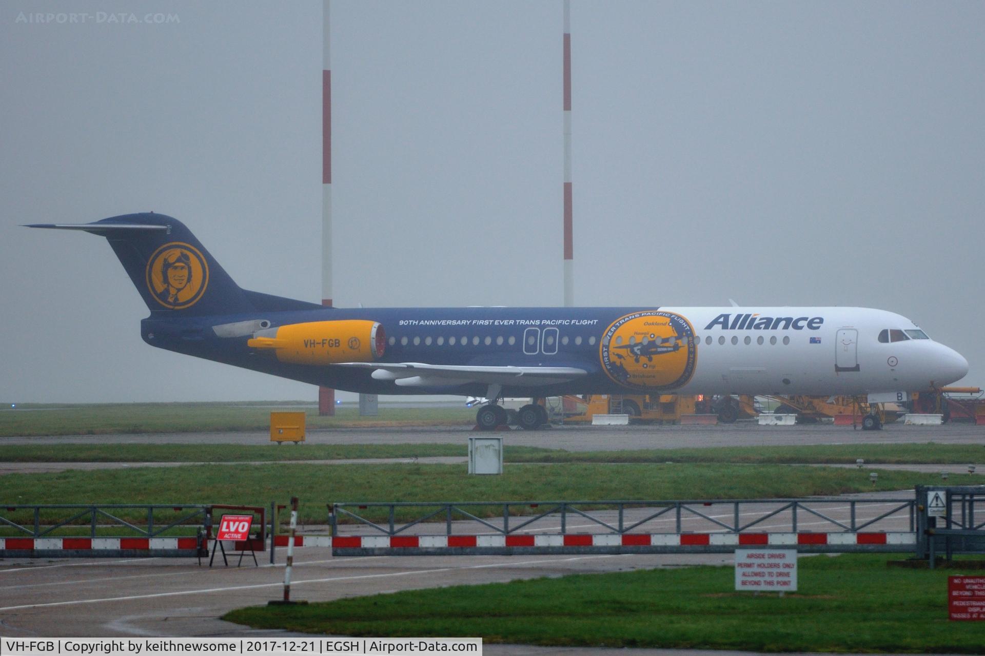 VH-FGB, 1993 Fokker 100 (F-28-0100) C/N 11446, Arrived as VH-UQG on a very foggy day !